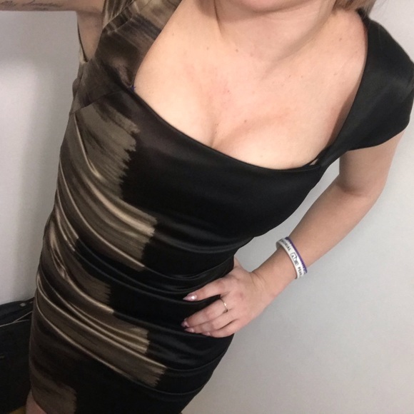 dress - Picture 1 of 3